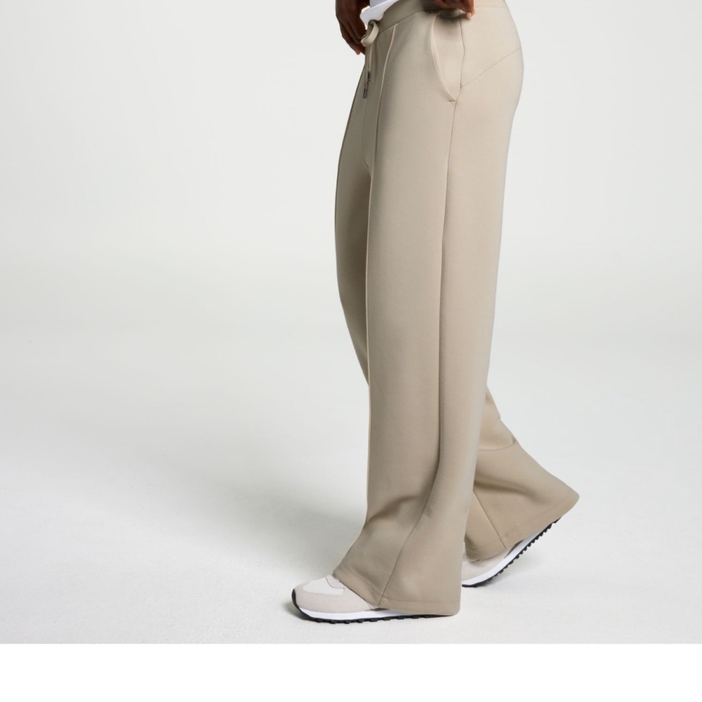 NWT Calia Soft Scuba Wide Leg Pant. Size M - Picture 3 of 10
